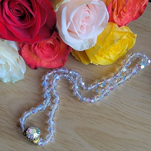 Vintage Aurora borealis Jewelry - Vintage Aurora Borealis Necklace